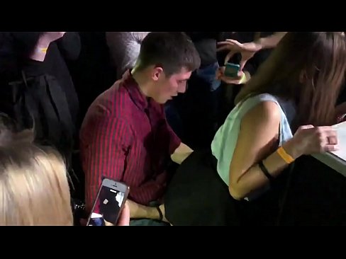 ❤️ Real Sex an engem russesche Nuetsclub. 18 Joer aalt russescht Meedchen am Anus an der Vagina an engem Nuetsclub gefickt Häre Porno op lb.tuberxxx.ru ❌❤